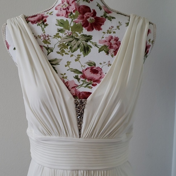 Dress white - Picture 2 of 4